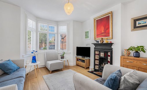 House in Kingston Upon Thames, Royal Borough of Kingston upon Thames, England 1