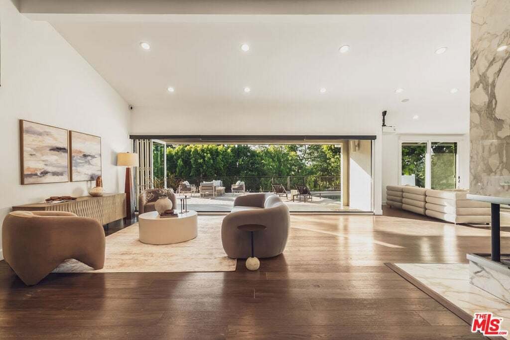 House in Los Angeles, California, United States 4 - 18565266