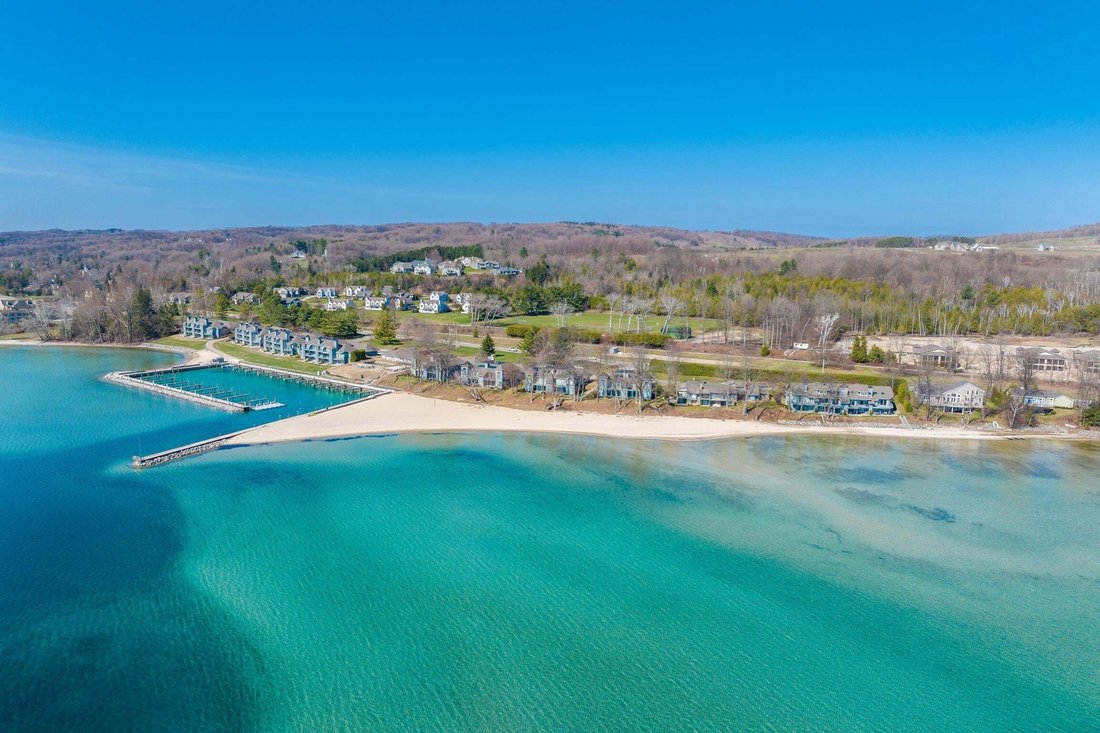 Condo in Suttons Bay, Michigan, United States 5 - 18573328