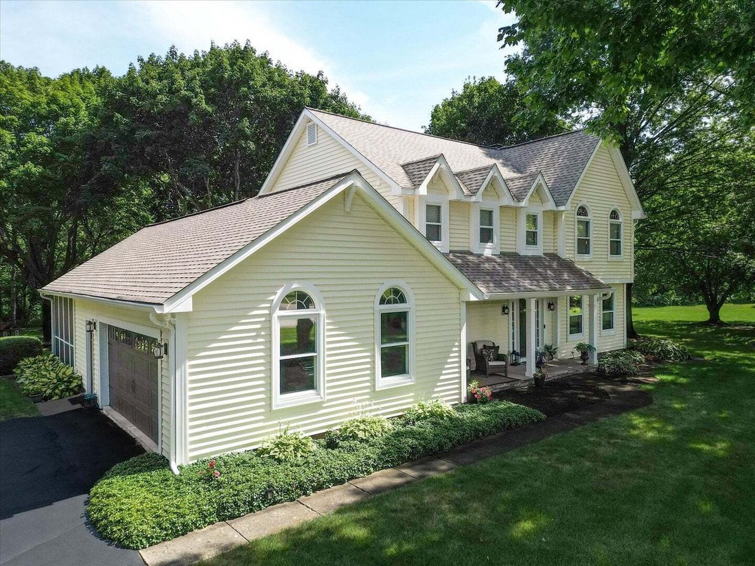 House in Campton Hills, Illinois, United States 4 - 18568712