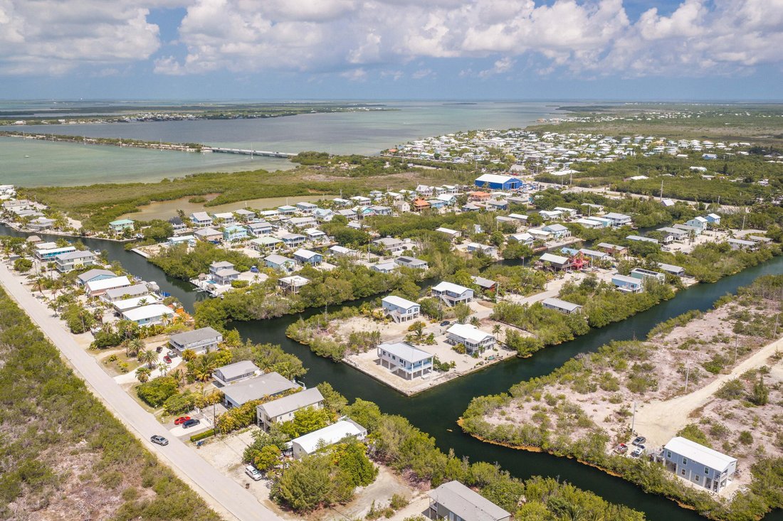 House in Big Pine Key, Florida, United States 5 - 18570698