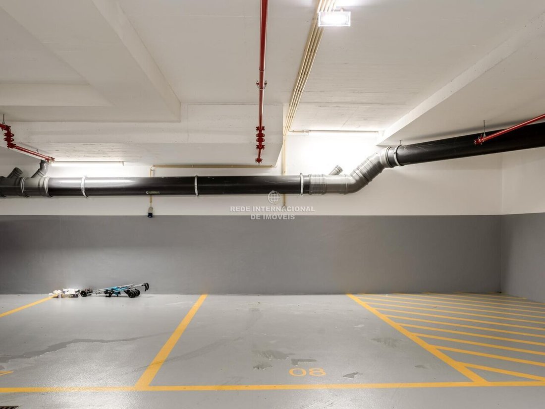 Apartment in Lordelo do Ouro e Massarelos, Porto District, Portugal 5 - 18388325