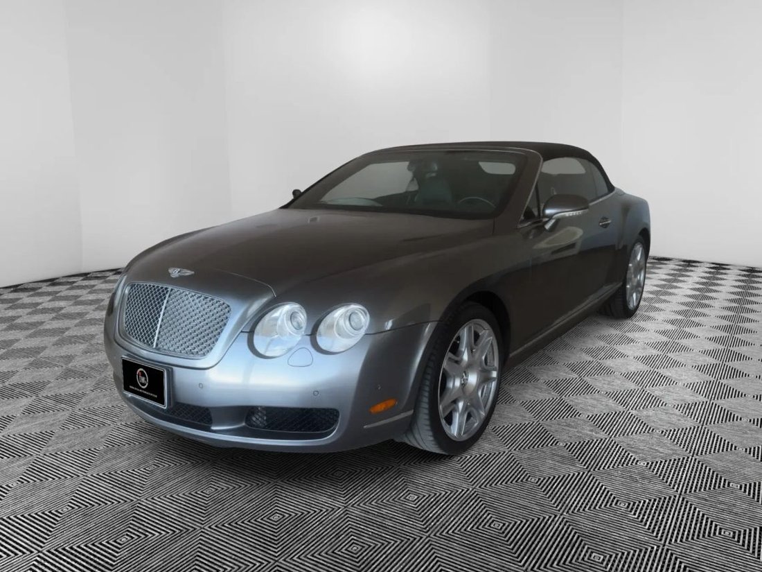 Cabriolet in San Gabriel, CA, United States 2 - 18167838