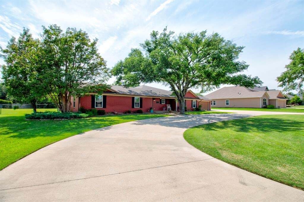 House in Gainesville, Texas, United States 2 - 18570660