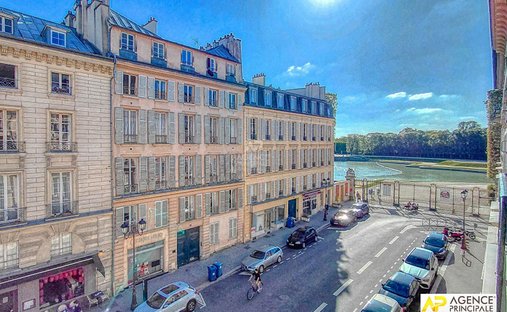 Apartment in Domaine National du Château, Versailles, France 1