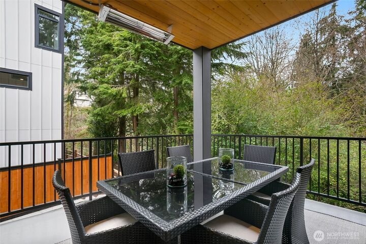 House in Bellevue, Washington, United States 5 - 18570503