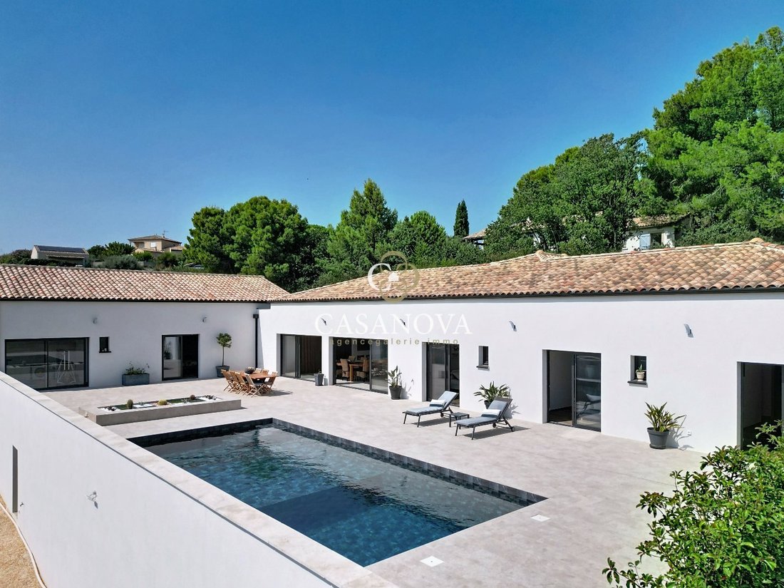 Villa in Ancien Hôpital, Beziers, France 3 - 18010765