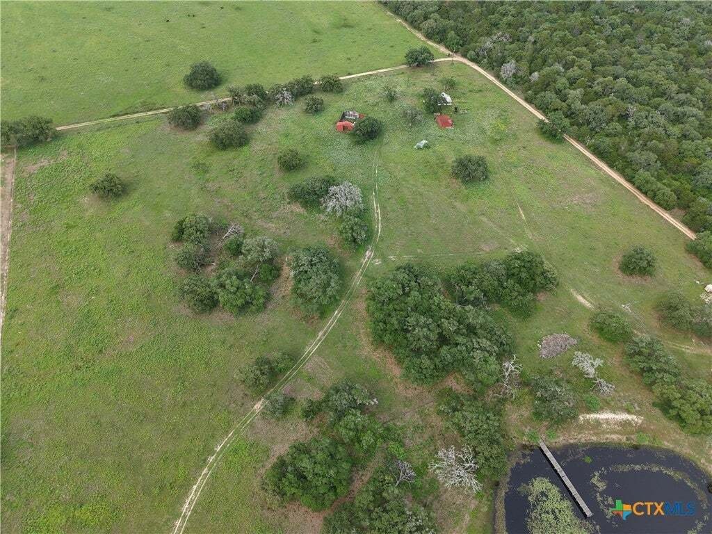 House in Yoakum, Texas, United States 4 - 18568501