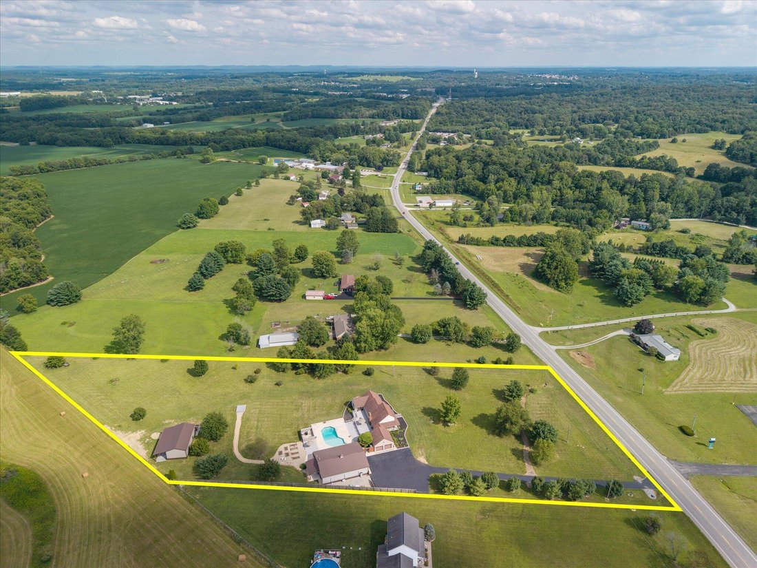 House in Hillsboro, Ohio, United States 4 - 18571373