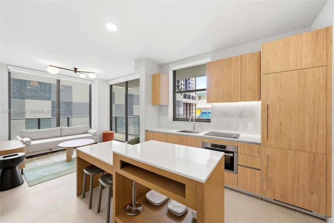 Condo in Miami, Florida, United States 1 - 18569484