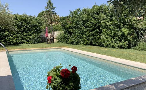 Casa en Uzès, Occitania, Francia 1