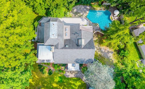 House in Roslyn Estates, New York, United States 1