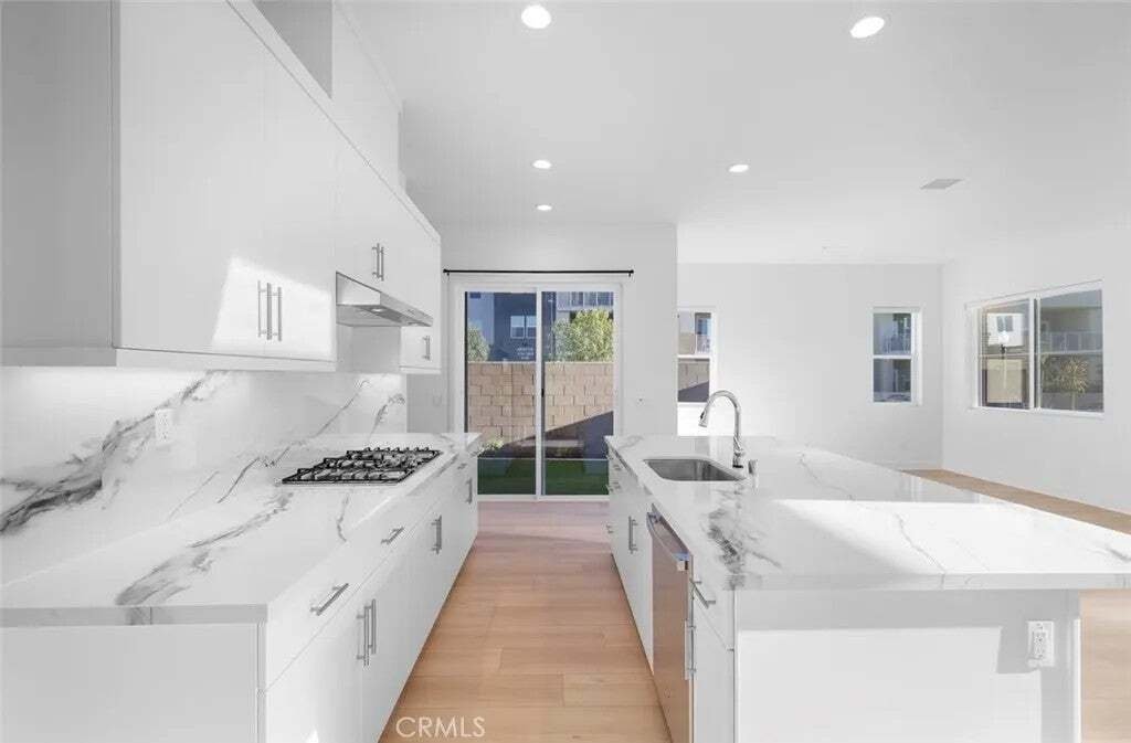 Condo in Irvine, California, United States 4 - 18571420