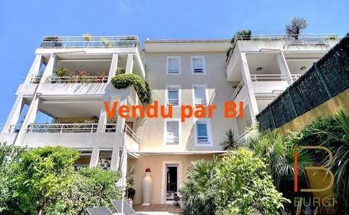 Penthouse in Le Dramont-Agay-Anthéor-Le Trayas, Saint-Raphaël, France 1