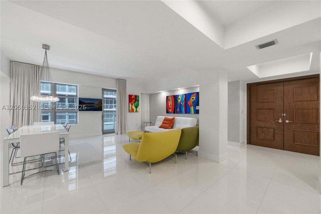 Condo in Miami Beach, Florida, United States 2 - 18573434