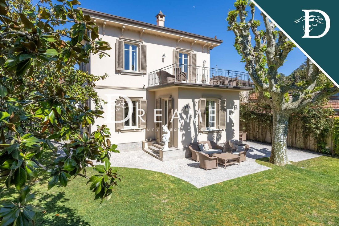 Villa in Center, Forte dei Marmi, Tuscany 1 - 18538340