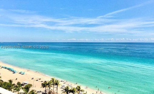Condo in Golden Beach, Florida, United States 1