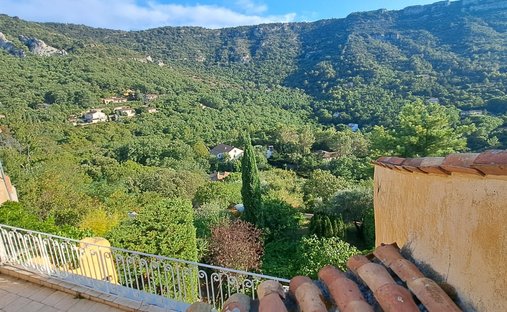 House in Mimet, Provence-Alpes-Côte d'Azur, France 1