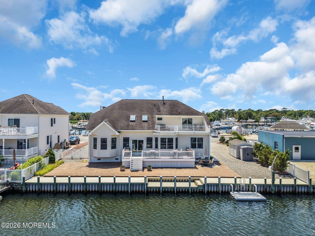 House in Ocean Township, New Jersey, United States 4 - 18567013