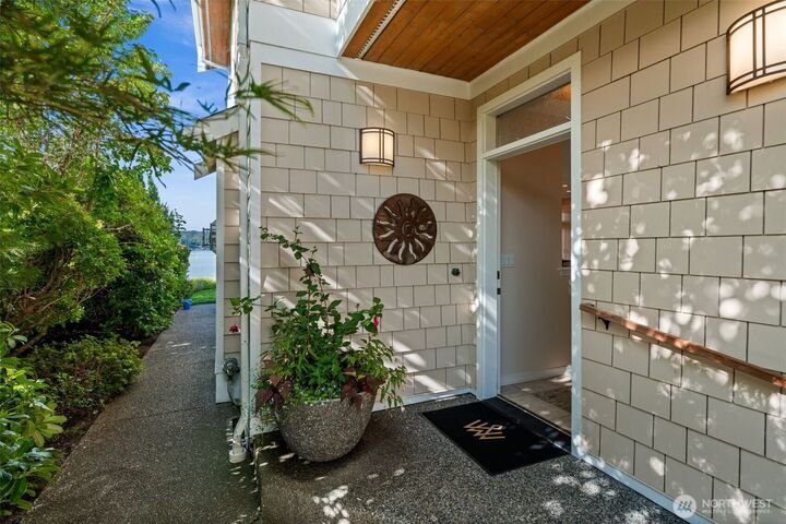 House in Belfair, Washington, United States 3 - 18570474