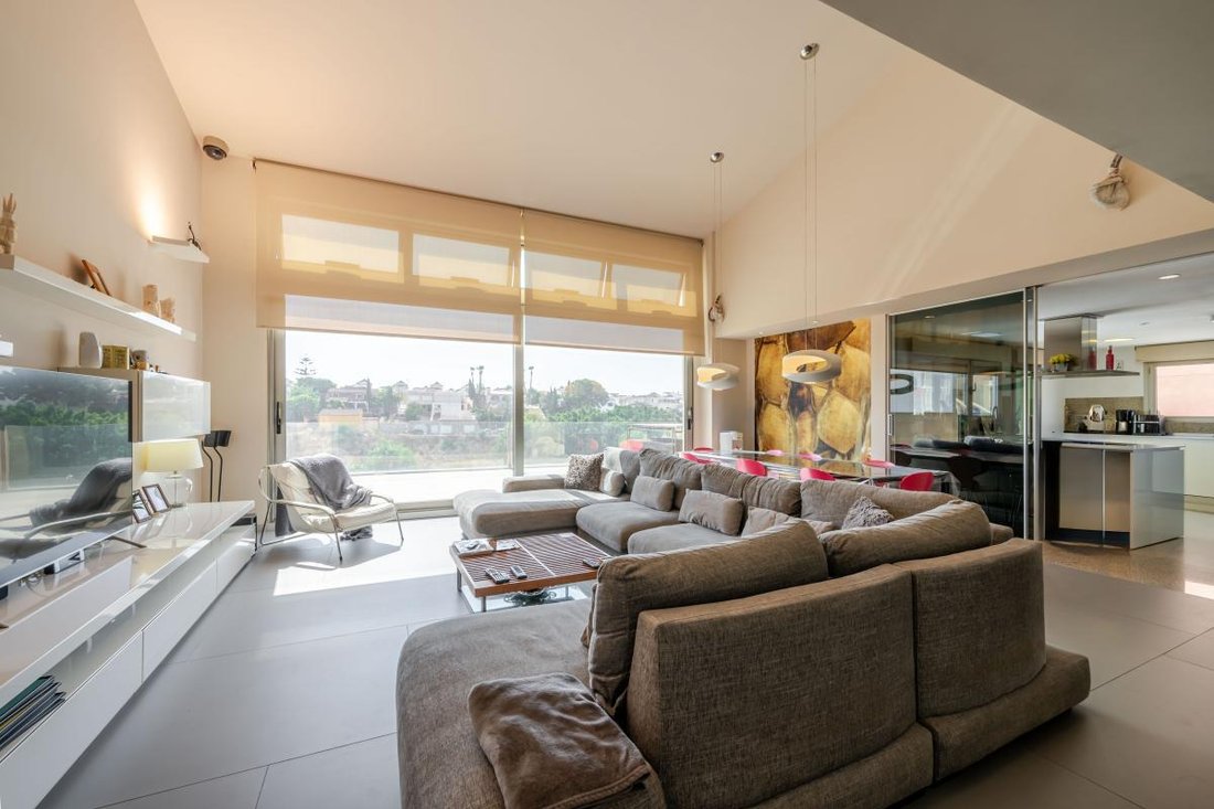 Villa in Torrevieja, Valencian Community, Spain 4 - 18570802