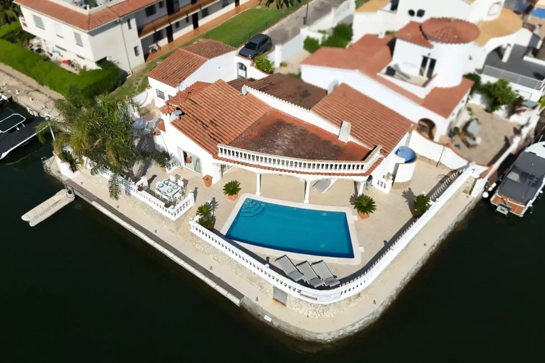 House in Empuriabrava, Catalonia, Spain 3 - 18573030