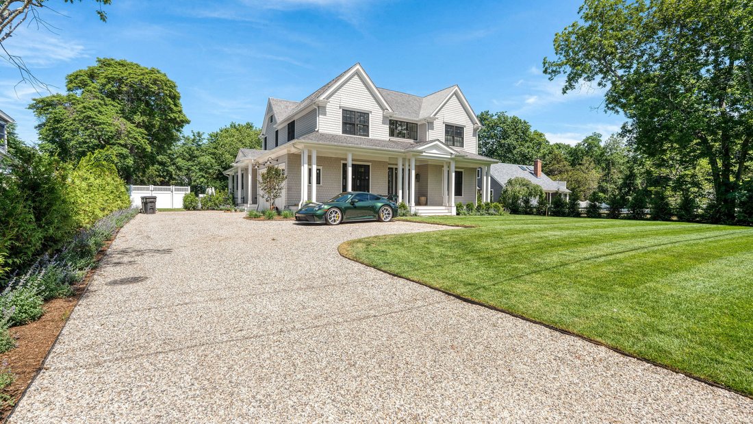 Southampton, New York, United States 4 - 18569490