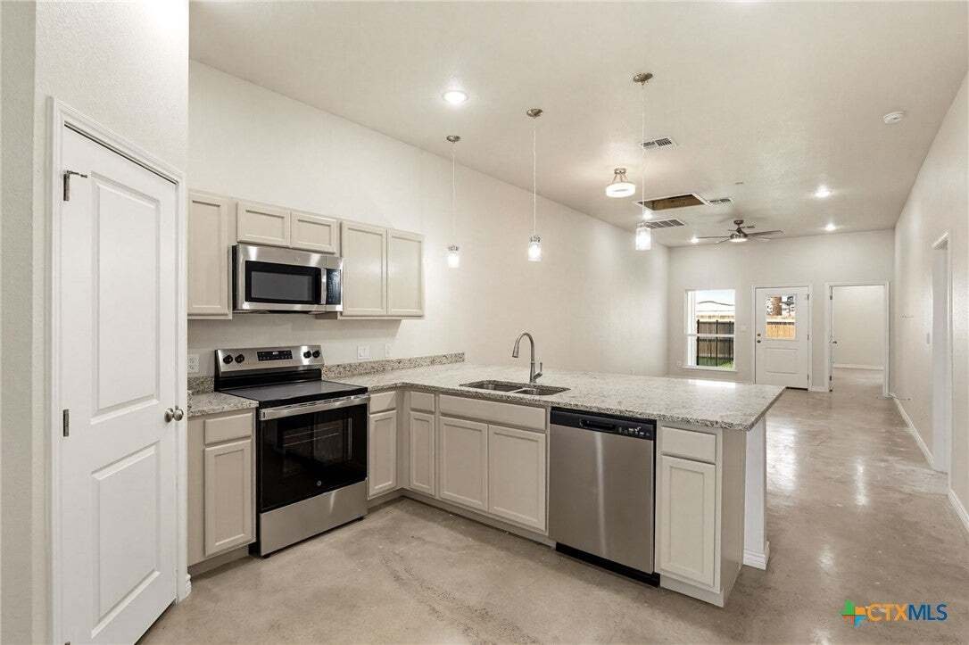 Townhouse in Copperas Cove, Texas, United States 5 - 18573203