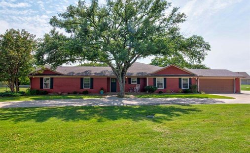House in Gainesville, Texas, United States 1