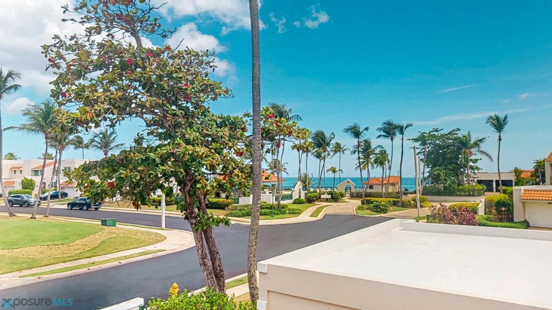 Townhouse in Dorado, Dorado, Puerto Rico 1 - 18571593