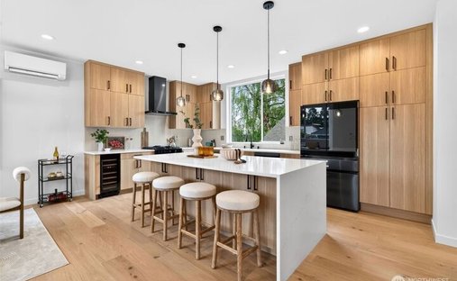 Condo in Seattle, Washington, United States 1
