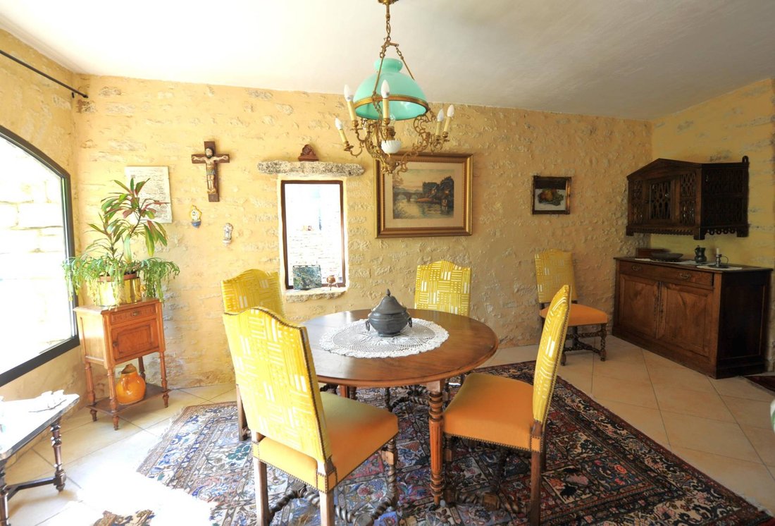 House in Gordes, Provence-Alpes-Côte d'Azur, France 5 - 18570870