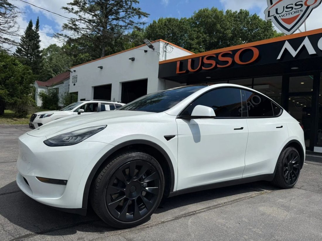 Suv in Amsterdam, NY, United States 3 - 18571159