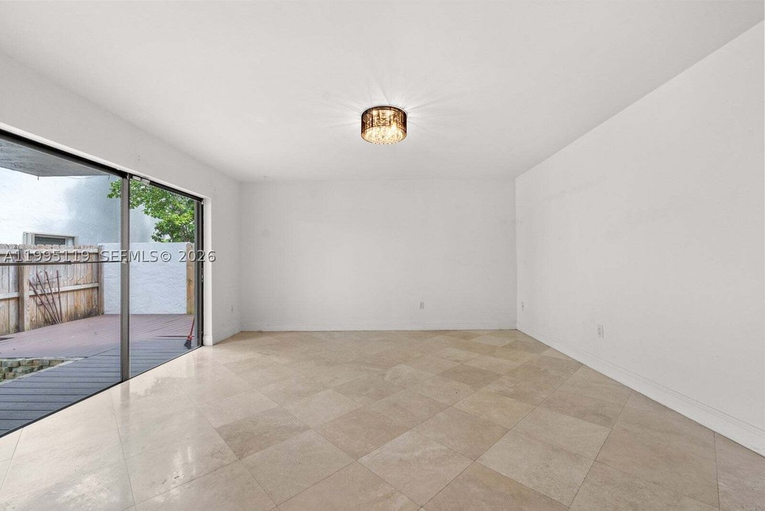 Townhouse in Miami, Florida, United States 4 - 17613417