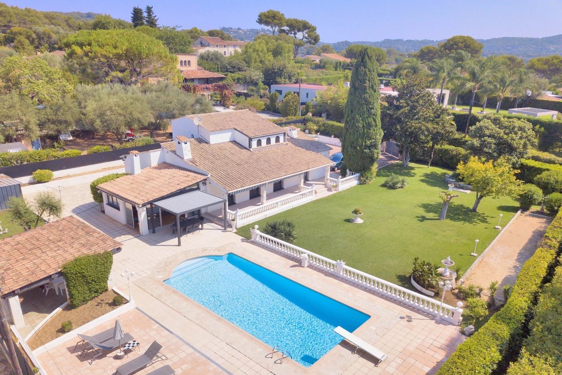 Villa in Mougins, Provence-Alpes-Côte d'Azur, France 1 - 18571719