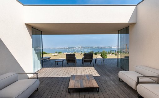 House in Canidelo, Porto District, Portugal 1