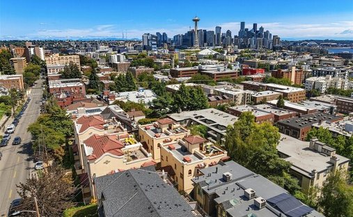 Condo in Seattle, Washington, United States 1