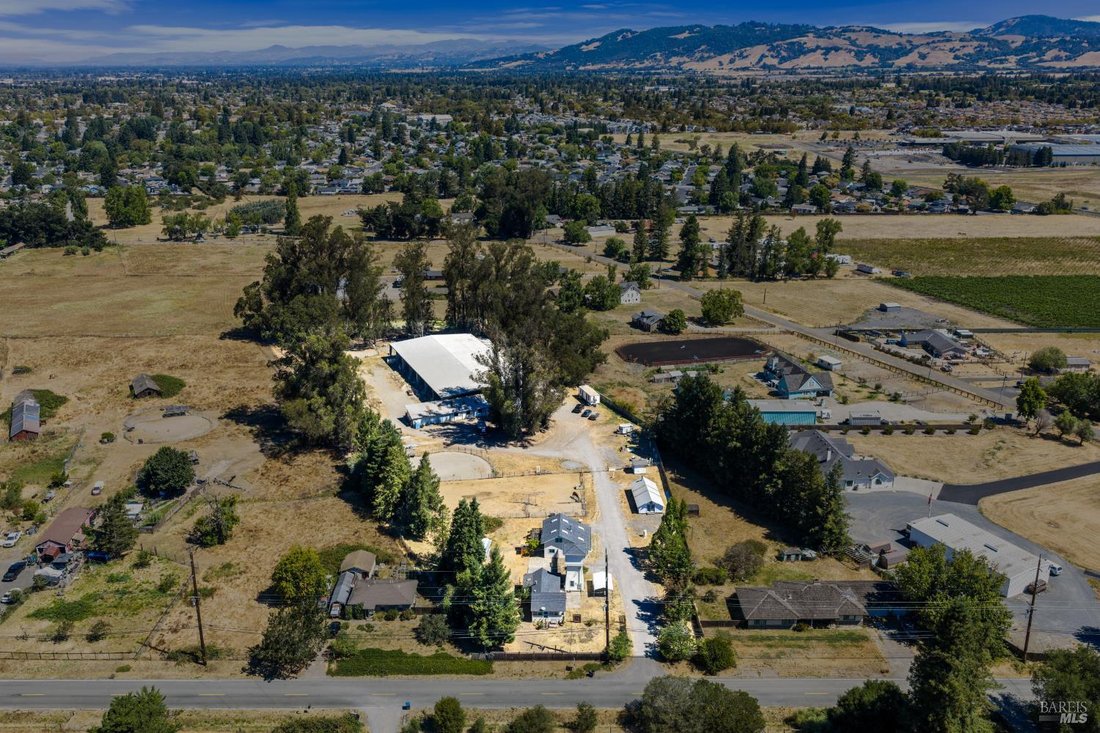 House in Cotati, California, United States 4 - 18572658