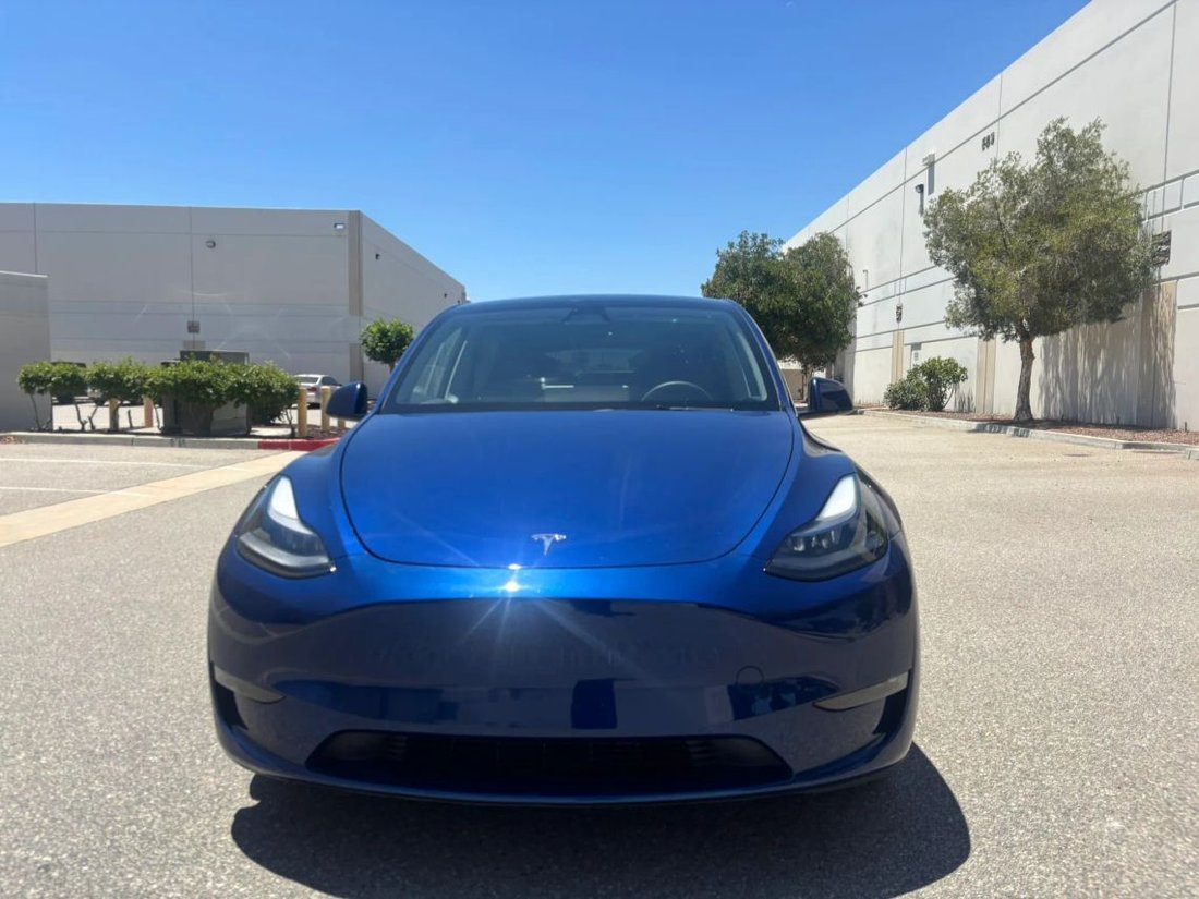 Suv in Corona, CA, United States 2 - 18569865