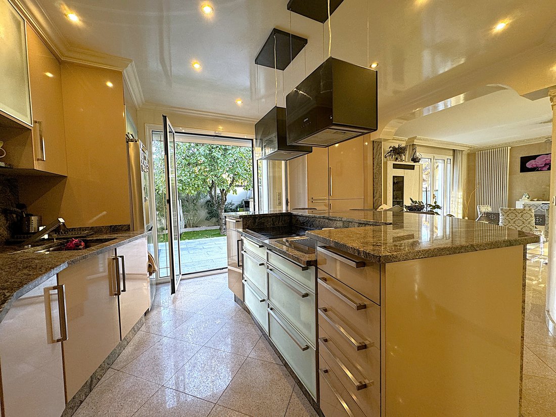 House in Drancy Centre, Drancy, France 4 - 18568902