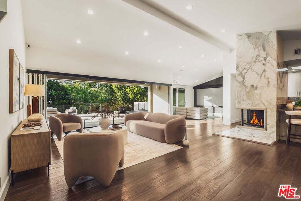 House in Los Angeles, California, United States 3 - 18565266