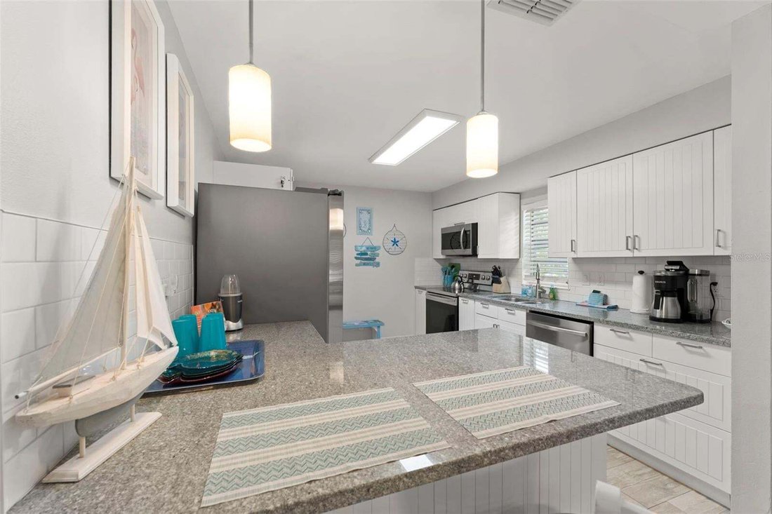 Apartment in Dunedin, Florida, United States 5 - 18568848