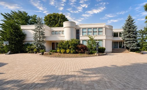 House in Kings Point, New York, United States 1