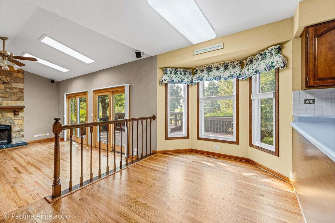 House in Buffalo Grove, Illinois, United States 3 - 18570757