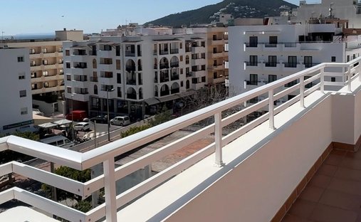 Attico a Santa Eulària des Riu, Isole Baleari, Spagna 1