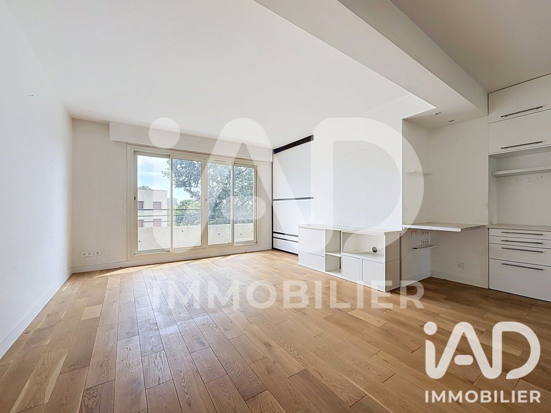Apartment in Charlemagne, Maisons-Laffitte, France 1 - 17398759