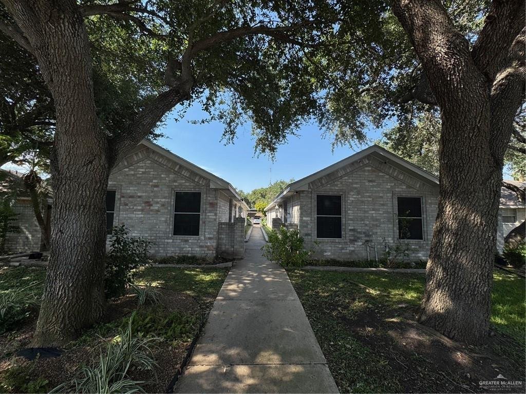 McAllen, Texas, United States 3 - 18573063
