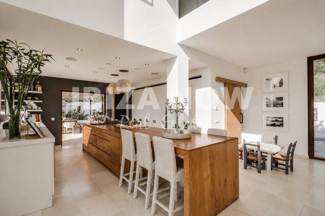 Villa in Santa Gertrudis de Fruitera, Santa Eularia des Riu, Balearic Islands 4 - 18567174