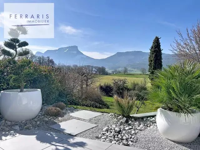 Villa in Saint-Jeoire-Prieure, Auvergne-Rhône-Alpes, France 1 - 17341703
