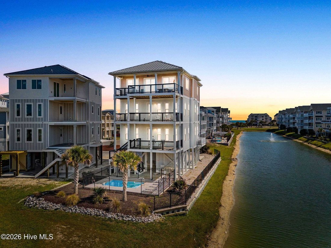 House in Ocean Isle Beach, North Carolina, United States 1 - 18572690
